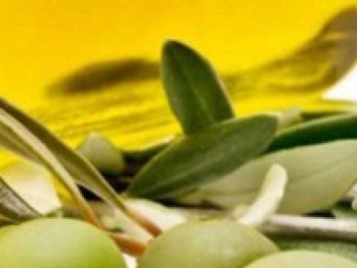 Extra Virgin Olive Oil: a Superfood of the Mediterranean diet